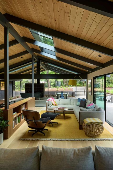 Beautiful midcentury dream house renovation on a wooded site in Oregon Midcentury House, Light Hardwood, Light Hardwood Floors, Casa Vintage, Exposed Beams, House Renovation, Mid Century Modern House, Outdoor Fireplace, Basement Ideas