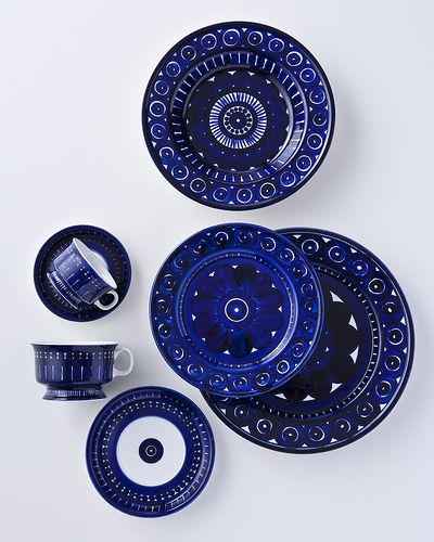 ARABIA (Valencia) My all time favourite Arabia porcelain China Patterns, Love Blue, Boho Home, Ravenclaw, Helsinki, Plates And Bowls, Scandinavian Style, Santorini, Scandinavian Design