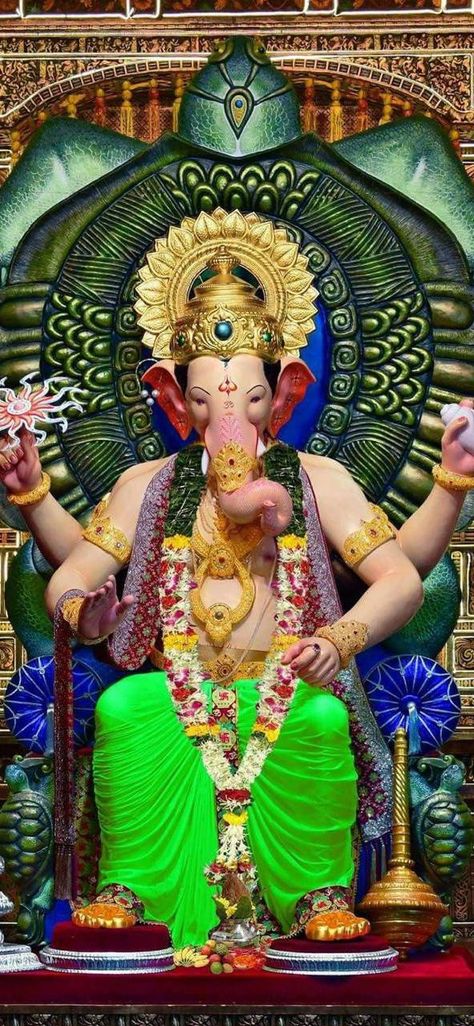 Cute Lord Ganesha, M And A Letters Beautiful, Lord Ganesha Wallpapers, Tamil God, Round Mehndi, Sparkle Background, Bappa Photo, Ganesh Ji Images, Ganapati Bappa