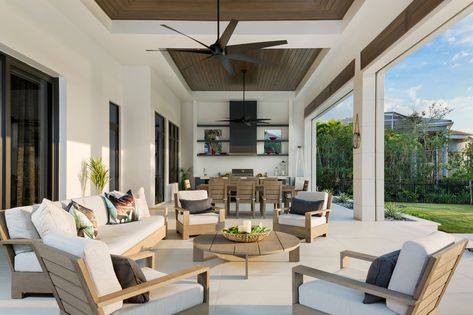 Modern Design and Outdoor Livingr - Modern - Patio - Miami - by Freestyle Interiors | Houzz Outdoor Cooking Spaces, Modern Patio Design, Outdoor Grill Station, Patio Tiles, Patio Kitchen, Living Modern, Modern Patio, Outdoor Living Room, Patio Spaces