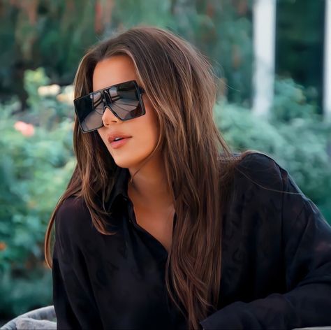 Khole Jenner, Khloe Kardashian Sunglasses, Kardashian Sunglasses, Khlo Money, Kim Kardashian Sunglasses, Khloe Kardashian Outfits, Khole Kardashian, Khloe Kardashian Hair, Khloe Kardashian Style