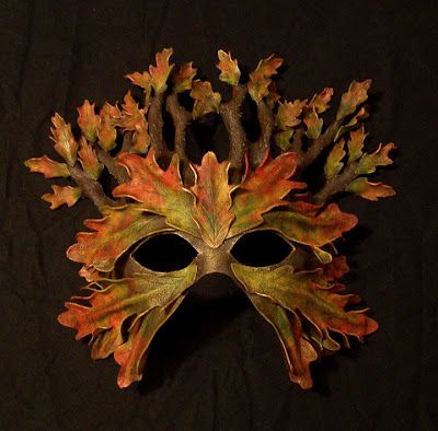 Green man mask. Lovely idea for miniaturising...in Fimo or maybe even natural materials..? Leaf Mask, Foam Cosplay, Home Decluttering, Single Book, The Green Man, Yellow Leaf, Venetian Masks, Cabinet Of Curiosities, Leather Mask