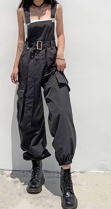 Cyberpunk Overalls, Z Generation Fashion, Minimalist Techwear, Interesting Pants, Harem Overalls, Overalls Outfit Aesthetic, Sling Bow, Womens Cargo, Black Overalls