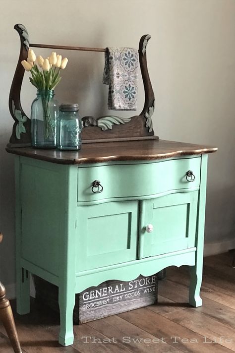 Wash Stand Makeover, Antique Wash Stand, Green Painted Furniture, Furniture Dolly, Wash Stand, Green Furniture, Refurbished Furniture, Diy Furniture Projects, Mint Julep