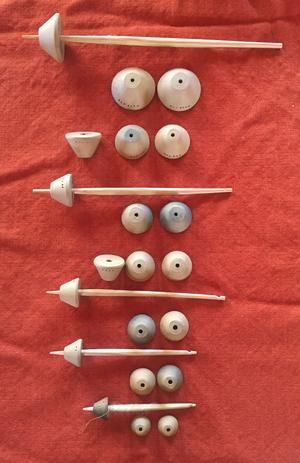 Replicas of spindles and spindle whorls from Hedeby. Data Form, Spindle Whorls, Drop Spindle, Tablet Weaving, Archaeological Finds, Small Figurines, Clothing Catalog, Female Clothing, Clothing And Textile