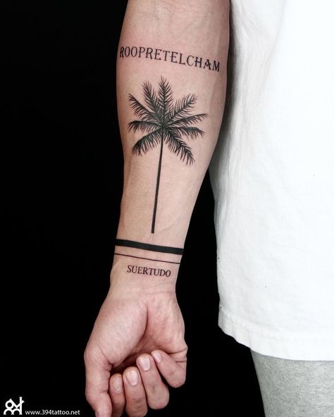 Cool Little Tattoos, Tattoo Placements, Knuckle Tattoos, Palm Tattoos, Men Tattoo, Tattoo Prices, Palm Tree Tattoo, Initial Tattoo, Small Tattoos For Guys