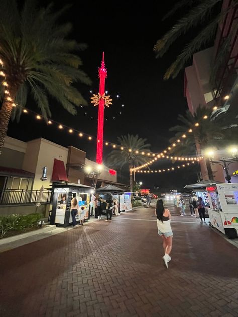 florida, orlando, nightlife, fair grounds, aesthetic lighting, rollercoaster Florida Nightlife, Orlando Nightlife, Aesthetic Lighting, Face Pics, Florida Orlando, Downtown Orlando, Future Life, Roller Coaster, Night Life