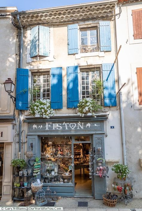 French Shop Fronts, European Store Fronts, French Store Fronts, Provence France Aesthetic, Plakat Design Inspiration, Store Front Ideas, Urban Watercolor, Front Shop, Blue Shutters