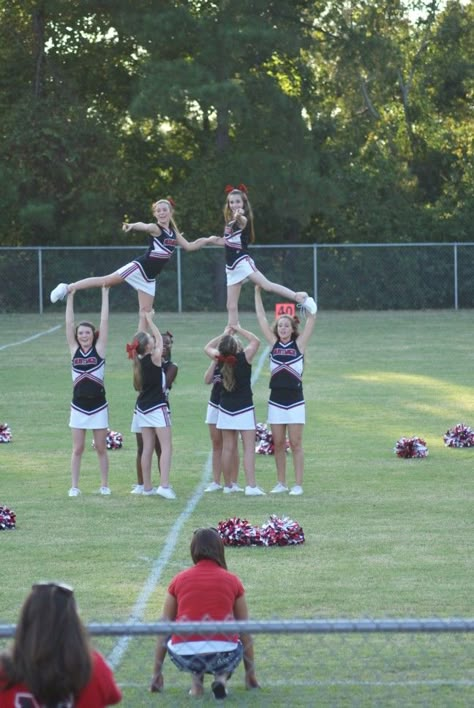 MIDDLE SCHOOL CHEER SQUAD Cheers For Middle School Cheerleaders, Middle School Cheer Pyramids, Cheer Stunt Ideas Middle School, Cheer Stunts For Middle School, Side Line Cheer, Cool Cheer Stunts Middle School, Middle School Cheerleading, Middle School Cheer, Middle School Cheer Stunts