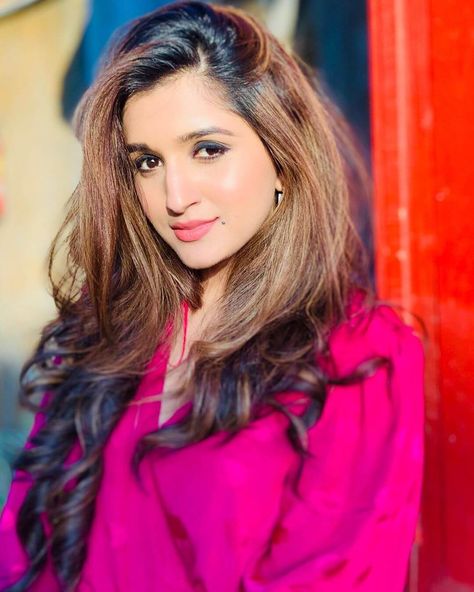 Nidhi Shah (Actress) Age, Height, Affairs, Serials, Biography, and More Kartik Purnima, Nidhi Shah, Daughter In Law, Girls Dpz, Stylish Girl, Net Worth, Real Life, Actresses