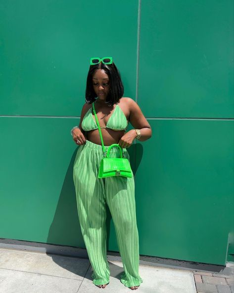 Boat Ride Outfit, Outfit Black Women, Boat Ride, Cute Everyday Outfits, Beach Wears, Club Outfits, Travel Outfit, Summer Wear, Girls Trip