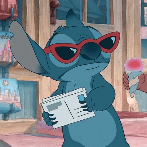 Stitch Funny Pictures, Pfps For Twitter, Baby Stitch, ليلو وستيتش, Lilo And Stitch Drawings, Lilo Y Stitch, Stitch Drawing, Disney Collage, Stitch Pictures