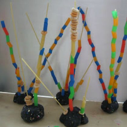 spaghetti towers Spaghetti Tower, Funky Fingers, Playdough Activities, Preschool Fine Motor, Fine Motor Skills Activities, Motor Skills Activities, Sensory Bin, Skills Activities, Practical Life