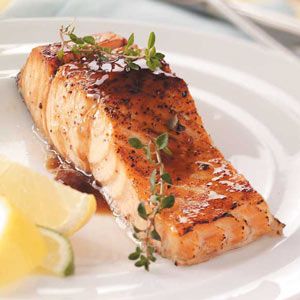 Maple Glazed Salmon Recipe -I have a few good recipes for family-favorite, heart-healthy salmon, but this one is always a hit. I serve it this way at least once a week and sometimes more! —David Krisko of Becker, Minnesota Maple Glazed Salmon, Endo Diet, Salmon Glaze Recipes, Healthy Thanksgiving Recipes, Salmon Steak, Healthy Salmon, Healthy Thanksgiving, Pinterest App, Glazed Salmon