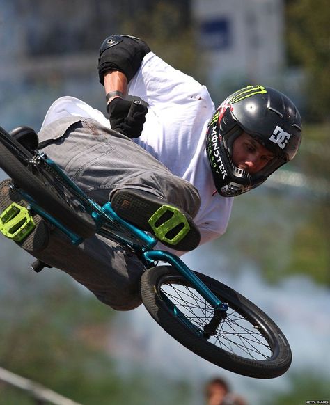 Bmx Mountain Bike, Bike Accident, Teen Driver, Bmx Racing, Bmx Freestyle, X Games, Bike Rider, Bmx Bikes, Racing Bikes