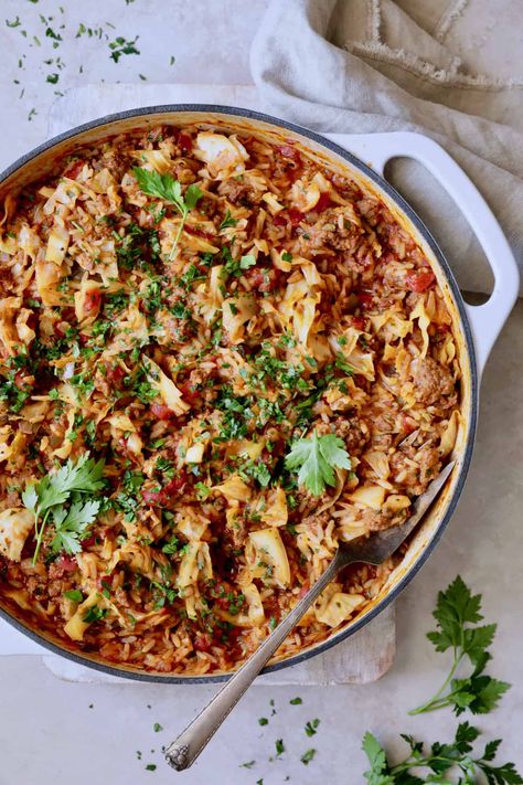 Unstuffed Chorizo Cabbage Roll Skillet is the easy way to enjoy all the comfort of traditional cabbage rolls. This kicked-up version is made more flavorful with chorizo sausage and your favorite salsa! Cabbage Roll Skillet, Salsa With Canned Tomatoes, Glazed Sweet Potatoes, Pork Skewers, Tapas Menu, Cabbage Stir Fry, Cabbage Roll, Cabbage Rolls Recipe, Creamy Potato Salad