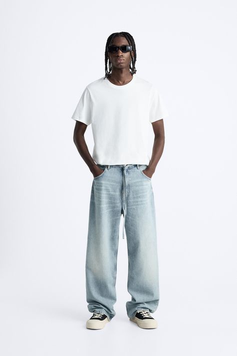 Baggy Jeans With Belt, Jeans With A Belt, Belted Jeans, Jeans With Belt, Jeans Belt, Cargo Shirts, Jean Vest, Jean Belts, Trench Jacket