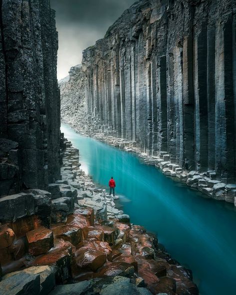 Tuðlagil Canyon - Iceland Iceland In December, Laura Gomez, Foreign Travel, Landscape Features, August 28, Iceland Travel, Incredible Places, Beautiful Photography, Abstract Landscape