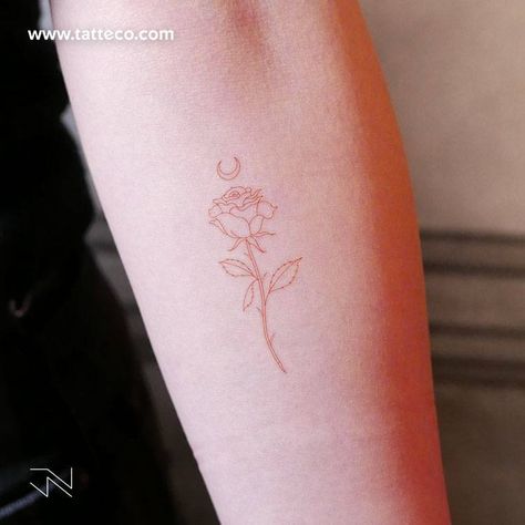 Small Crescent Moon Tattoo, Rose Outline Tattoo, Flower Tats, Rose Tattoos For Women, Small Rose Tattoo, Minimal Tattoo Design, Crescent Moon Tattoo, Red Rose Tattoo, Red Ink Tattoos