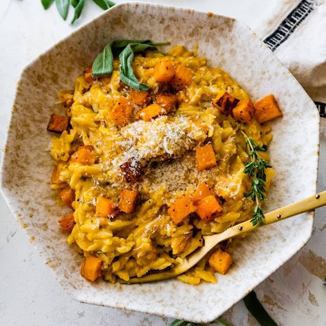 Brown Butter Orzo With Butternut Squash, Creamy Butternut Squash Orzo, Acorn Squash Orzo, Butternut Squash Dinner Recipes, Butternut Squash Orzo, Squash Orzo, Butternut Squash Cooking, Crispy Brussels Sprouts, Butternut Squash Casserole