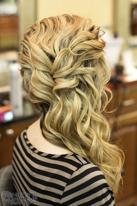 we ❤ this!  moncheribridals.com  #sidesweptweddinghair #longweddinghair Side Sweep Wedding Hair, Side Ponytail Hairstyles, Side Swept Curls, Side Swept Hairstyles, Prom 2014, Fancy Hair, Formal Hair, Wedding Hair Styles, Side Swept