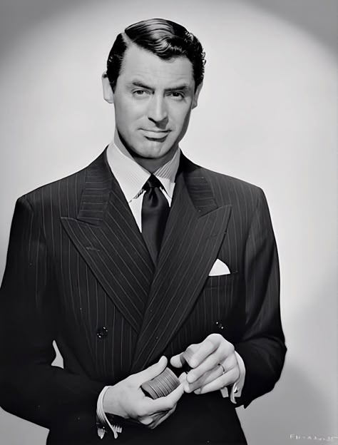 #Actor #Hollywood #Filmstar #Moviestar #Classy #Handsome Old Hollywood Man, Film Noir Men, 1950s Hollywood Aesthetic, Old Hollywood Glamour Men, Hollywood Actors Men, Old Hollywood Men, Classy Suits Men, 1950s Hollywood Glamour, Hollywood Suits