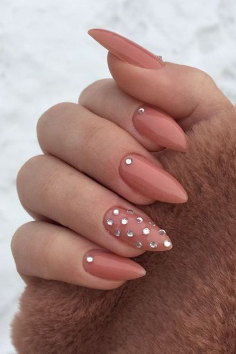 25 Birthday Nail Ideas You Shouldn’t Miss Nails Simple Rhinestone, Fall Nails With Rhinestones Simple, Nail Diamond Design Rhinestones, Neutral Gem Nails, Neutral Rhinestone Nails, Diamond Nail Designs Rhinestones Simple, Rhinestone Nail Designs Simple, Natural Nail With Rhinestones, Single Rhinestone Nails