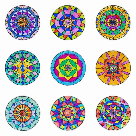 Spotswood PS Art•Cindy Asp on Instagram: “These are some of our Radial Geometric Designs completed by Year 6s. We looked at geometric shapes and symmetry. They are done on…” Radial Balance Art, Symmetry Project, Radial Design Art, Radial Symmetry, Symmetry Design, Radial Design, Visual And Performing Arts, Balance Art, Symmetry Art