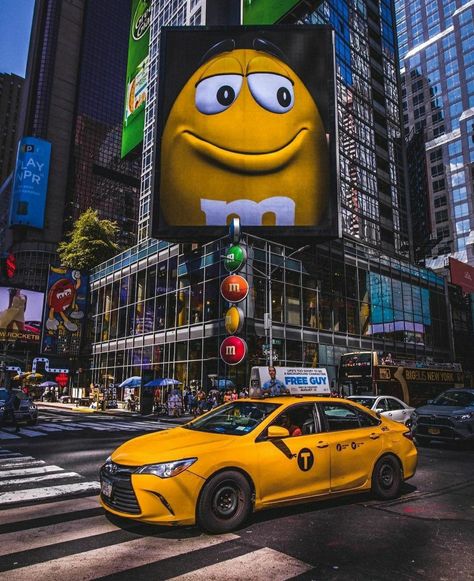 New York Wallpaper, Yellow Car, Amazing Pictures, City Wallpaper, Nova York, City Art, Great Pictures, Dallas Tx, 1 2 3