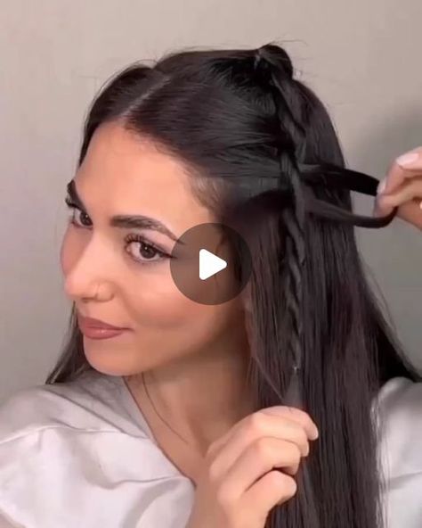 Formal Hairdos, Easy Low Bun, Low Bun Hairstyle, Easy And Beautiful Hairstyles, Twisted Hair, Amazing Hairstyles, Low Bun Hairstyles, Natural Hair Tutorials, Bun Hairstyle