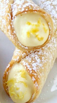 Lemon Meringue Pie Cannoli ❊ Cannoli Recipe, Flaky Pie Crust, Lemon Meringue Pie, Meringue Pie, Recipes Dessert, Lemon Desserts, Lemon Meringue, Lemon Recipes, Cannoli