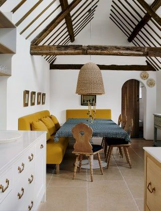 Dinner Interior Design, Wood Paneled Ceiling, Sims Hilditch, Dark Wooden Floor, Cotswold House, Paneled Ceiling, Swedish Farmhouse, Regency House, Small Dining Area