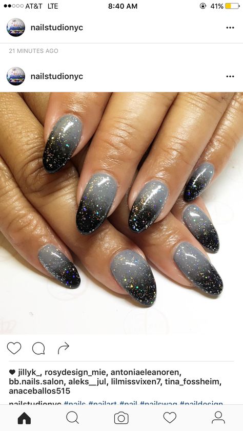 Pretty Black & Grey Gradient Glitter nails. (Not my nails or work). Black N Grey Nails, Dark Gray Nails With Glitter, Black And Grey Nails Designs, Gray Nails With Glitter, Dark Gray Nails, Black And Grey Nails, Gradient Glitter Nails, Pink Grey Nails, Dark Grey Nails