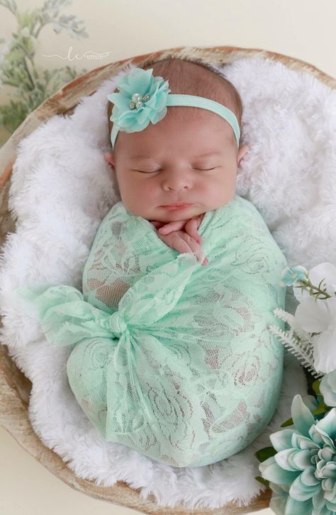 Mint stretch lace wrap AND/OR matching floral headband for newborn photo shoots, baby swaddle, bebe, foto, hairband, infant, Lil Miss Sweet Pea. Baby couldn't be more photo-worthy when she dons this stretchy swaddle wrap that's polished off by a flower-adorned headband. Includes wrap and Foto Newborn, Baby Sleep Problems, Foto Baby, Foto Tips, Newborn Shoot, Pregnant Mom, Newborn Baby Photography, Newborn Photoshoot, Newborn Pictures