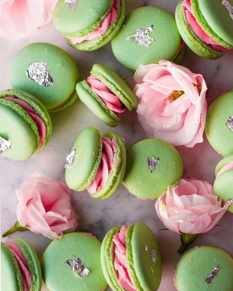 Eggless diwali macarons - Bake with Shivesh Diwali Macarons, Rasmalai Tres Leches, Flavoured Buttercream, Diwali Mithai, Fusion Desserts, Bake With Shivesh, Easy Indian Dessert Recipes, Diwali Sweets Recipe, Macarons Recipe