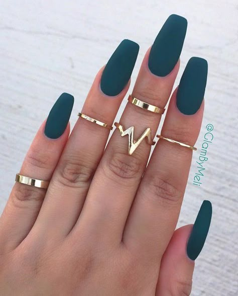 Classy Nail Art Super Nails, Dark Nails, Midi Rings, Unique Nails, Coffin Nails Designs, Classy Nails, Matte Nails, Cute Acrylic Nails, Green Nails