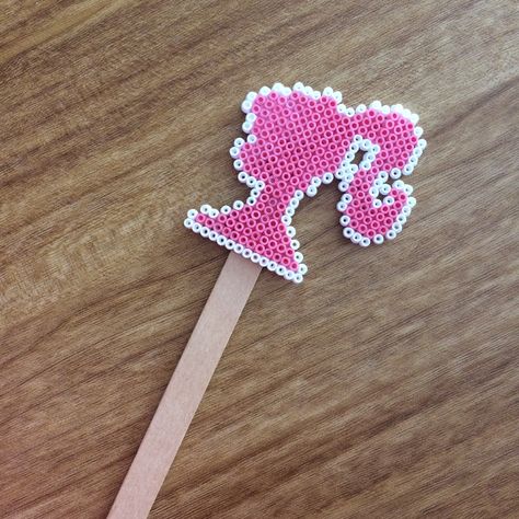 Perler Beads Barbie, Barbie Perler, Barbie Perler Beads, Mini Hama Beads, Pearl Beads Pattern, Diy Perler Bead Crafts, Diy Perler Beads, Iron Beads, Pixel Art Pattern