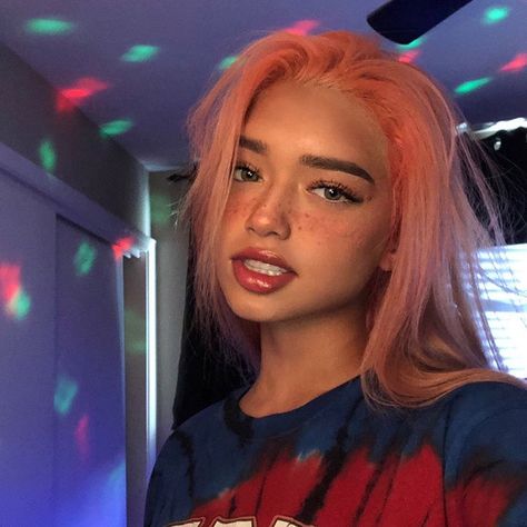 lua on Twitter: "sab zada as fine line by harry styles - a thread… " Hair Inspo Color, Dream Hair, Grunge Hair, Aesthetic Hair, Pretty Face, Pretty Hairstyles, Pink Hair, Hair Goals, New Hair