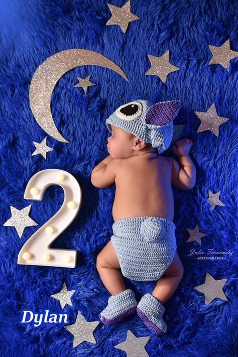 1 Month Photoshoot Ideas For Baby Boy, Month Baby Picture Ideas Boy, Boy Baby Photo Shoot Ideas, One Month Photoshoot Ideas For Baby Boy, 2 Month Baby Boy Picture Ideas, Two Month Baby Photoshoot, Boy Monthly Baby Pictures, Cumplemes Bebe Ideas, Baby One Month Photo Ideas Boys