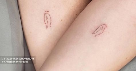 One line matching penguin tattoo for couple. Pinguin Tattoo Minimalist, Matching Penguin Tattoo, Penguin Tattoo Couple, Simple Penguin Tattoo, Tattoo For Couple, Love Tattoos For Couples, Penguin Outline, Line Animals, Origami Penguin