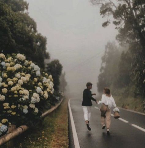 You Are My Moon, Couple Running, Fotografi Vintage, Royal Aesthetic, My Kind Of Love, Girl Running, Aesthetic Gif, Night Aesthetic, Character Aesthetic