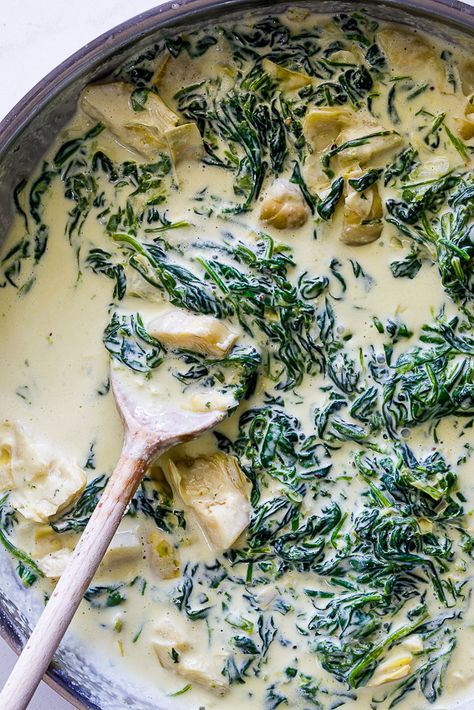 Creamy spinach artichoke sauce. #spinach #artichoke Best Artichoke Recipe, Spinach Artichoke Recipes, Artichoke Sauce, Spinach Artichoke Pasta, Broccoli Pasta Recipe, Spinach Artichoke Chicken, Creamy Pasta Sauce, Artichoke Pasta, Creamy Pasta Recipes