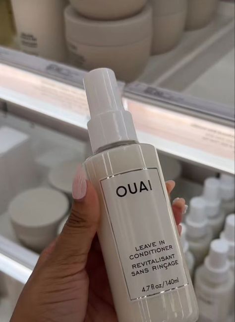 Leave In Conditioner for All Hair Types - A multitasking deep conditioner mist for every occasion. Kerastase Leave In Conditioner, Oui Leave In Conditioner, Leave In Conditioner Aesthetic, Quai Leave In Conditioner, Ouai Hair Products Aesthetic, Quai Hair Products, Ouai Aesthetic, Conditioner Aesthetic, Uni Aesthetic