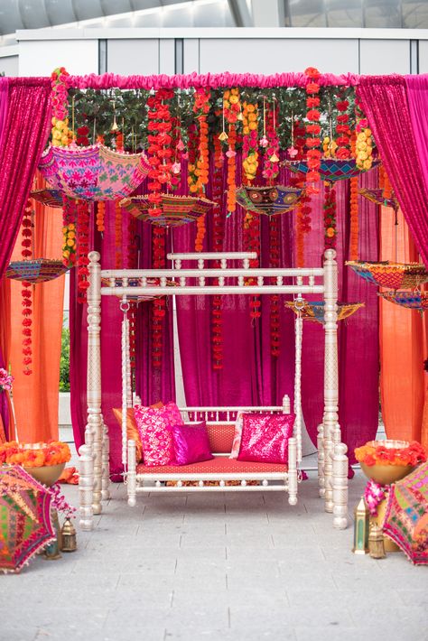 Mehndi Stage Decor, Board Decoration Ideas, Mehndi Stage, Mehendi Decor Ideas, Mehndi Party, Wedding Setup, Wedding Decor Photos, Wedding Entrance Decor, Desi Wedding Decor