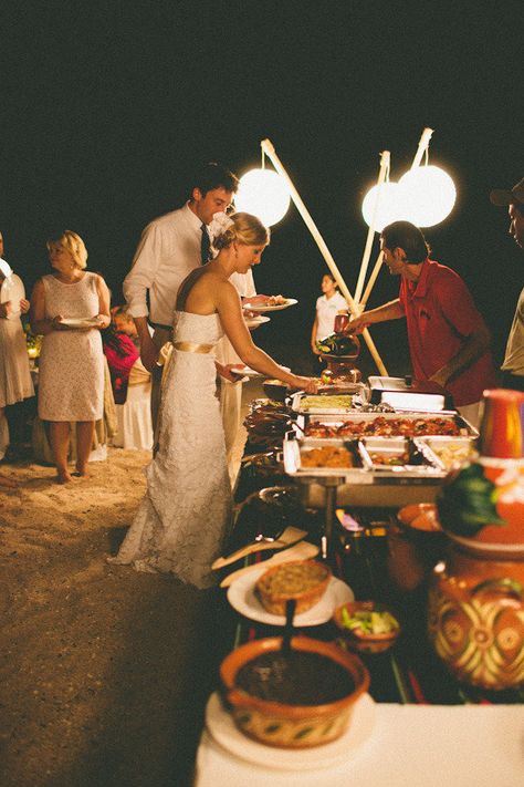 Wedding Food Diy, Mexican Beach Wedding, Diy Buffet, Buffet Wedding Reception, Diy Wedding Food, Foodie Wedding, Beach Wedding Aisles, Beach Wedding Makeup, Wedding Food Stations