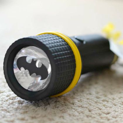 Batman Party Ideas For Adults, Batman Party Favor Ideas, Batman Bday Party Ideas, Batman 5th Birthday Party, Batman Birthday Party Activities, Batman Birthday Party Ideas Decoration, Batman And Joker Birthday Party, Dc Birthday Party Ideas, Adult Batman Party