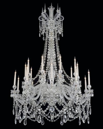 Glamour Bedroom Ideas, Hotel Chandelier, French Lighting, Glamourous Bedroom, Dream Closet Design, Diamond Chandelier, Baroque Design, Luxury Chandelier, Crystal Chandeliers