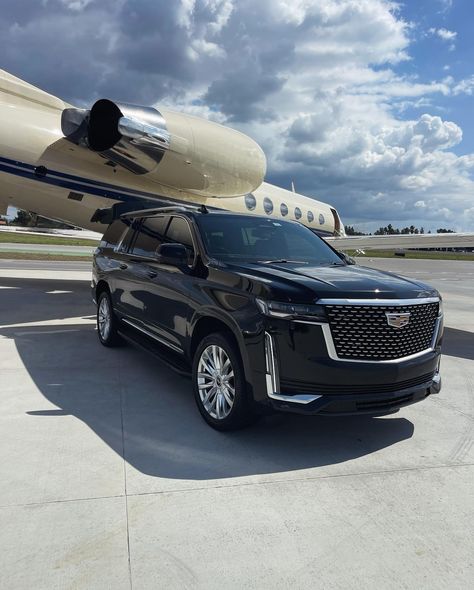 Experience the height of luxury with our VIP airport transfers. Arrive in style with our 2024 Cadillac Escalade. . . . . . #LuxuryRide #VIPTransfer #CadillacEscalade #luxeridela #airport #rideinstyle 2025 Cadillac Escalade, Cadallic Car, Cadillac Escalade 2024, Black Cadillac Escalade, First Lamborghini, 3rd Row Suv, Porsche 718 Boxster, Family Suv, Playstation Controller