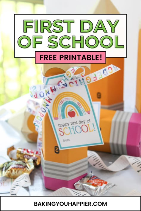 Happy First Day of School Free Printable Gift Tags, an easy to assemble teacher gift for the first day of school starts the year off right! First Day Of School Teacher Gift Card Free Printable, Have A Great School Year Free Printable, First Day Of School Gifts Kindergarten, Back To School Teacher Gifts 1st Day Free Printables, Back To School Labels Printables Free, A Little Treat To Make The First Day Sweet Free, Teacher Gift Tags Back To School, Happy First Day Of School Tags Free, First Day Of School Teacher Gift Diy