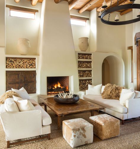 Modern Adobe House, Adobe Fireplace, Adobe Style Homes, Modern Adobe, Adobe Interior, Modern Southwestern, Adobe Home, Arizona House, Southwestern Home